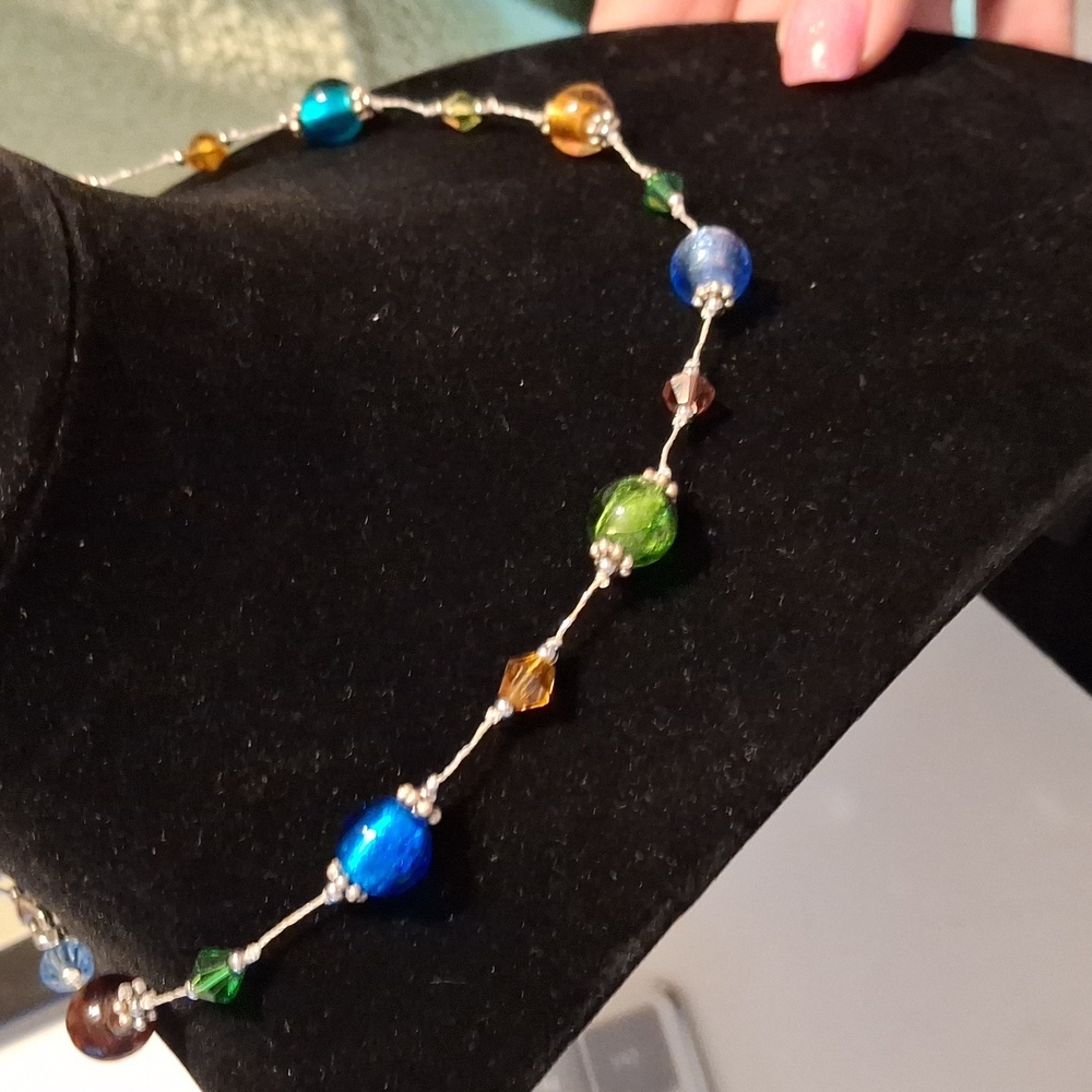 Glass Multicolor Beaded Silvertone Necklace 16"+2" - Picture 2 of 6